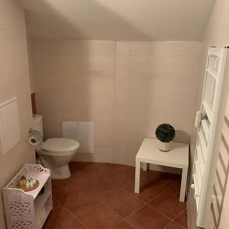 Apartment 705 In The Stream *